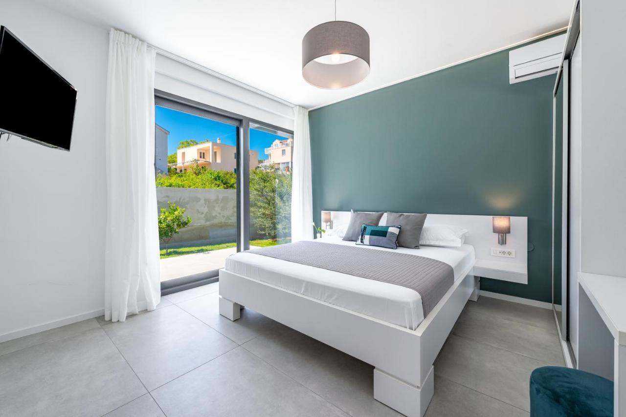 Villa Oasis - Your Luxury Home Away From Home Celopeci Exterior foto